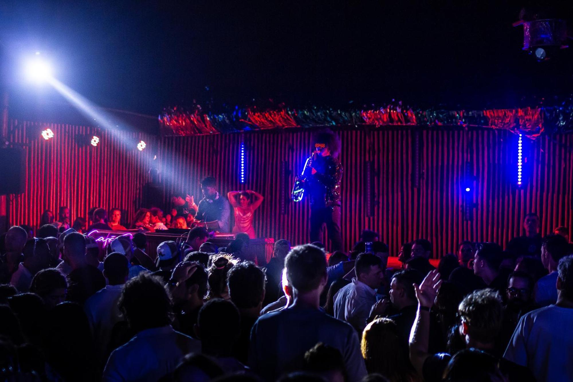 Café Jeri Hotel Jericoacoara Extérieur photo The stage at the 2013 edition of the festival